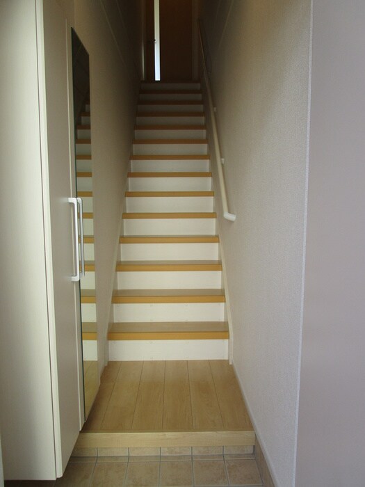 物件内観写真17　(玄関)