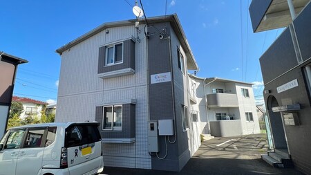Cadog　アイリス外観写真