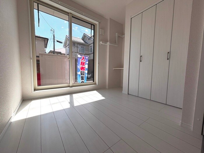 物件内観写真8　(居室)