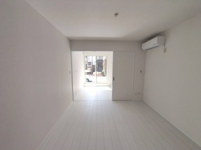 物件内観写真8　(居室)