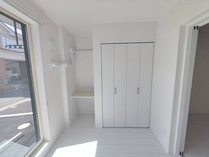 物件内観写真9　(居室)