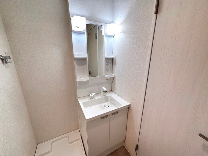 物件内観写真13　(洗面)