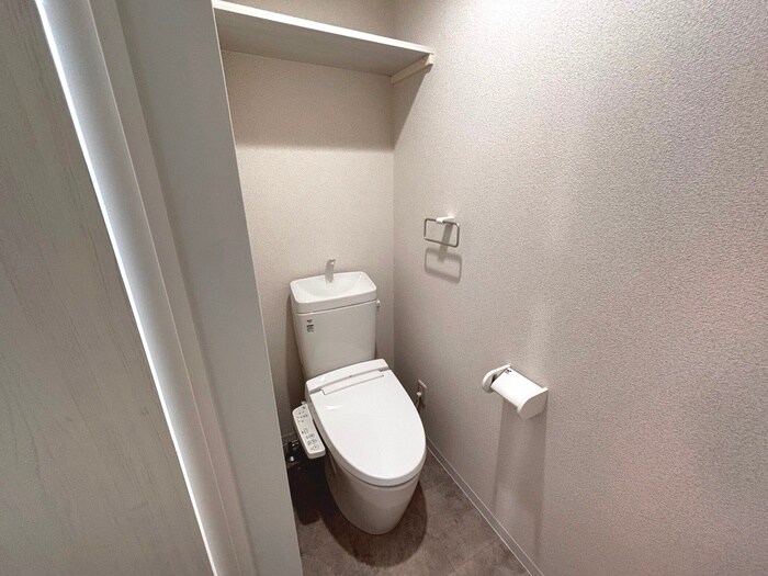 物件内観写真14　(トイレ)