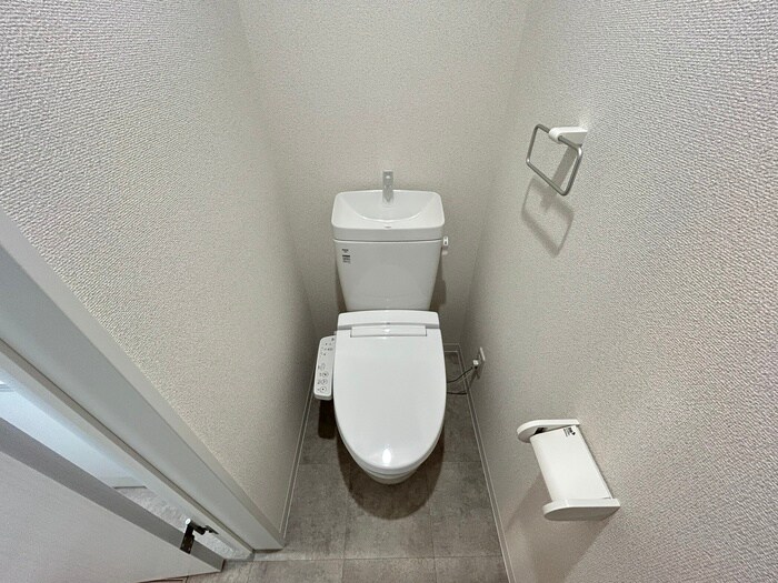 物件内観写真14　(トイレ)