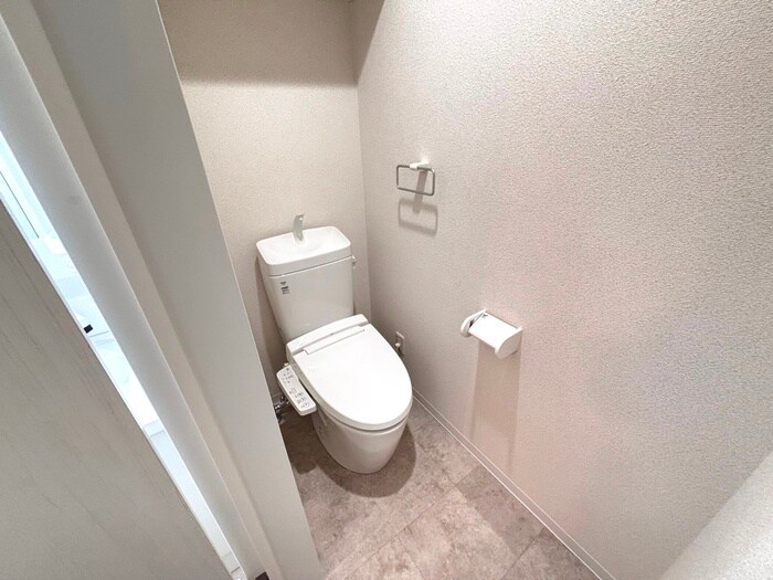 物件内観写真14　(トイレ)