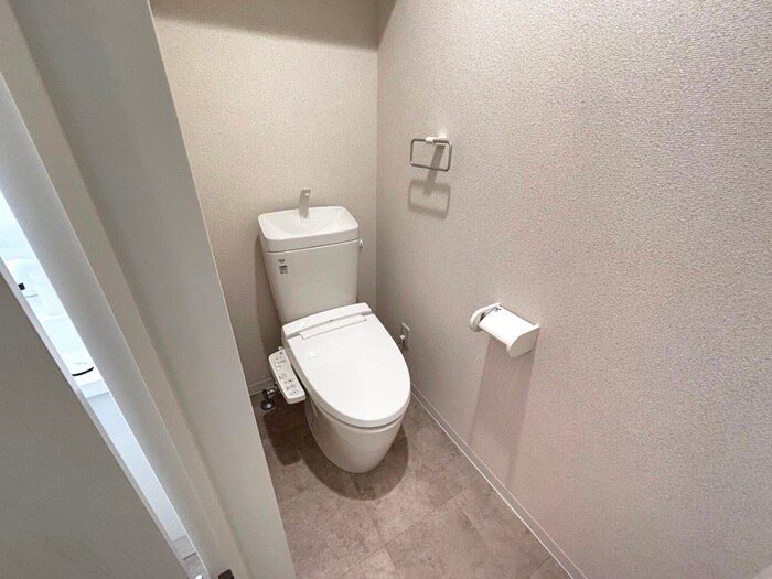 物件内観写真14　(トイレ)