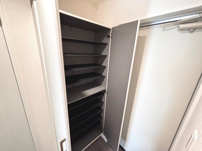 物件内観写真18　(靴箱)