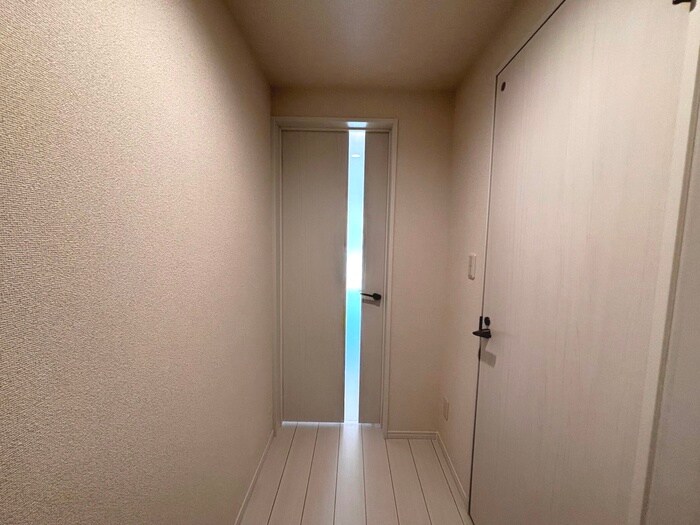 物件内観写真19　(廊下)