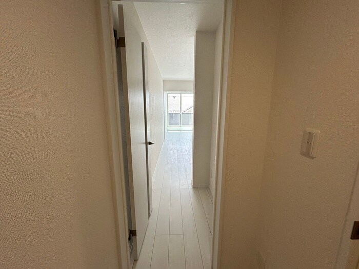 物件内観写真19　(廊下)