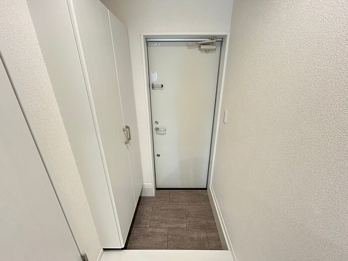 物件内観写真21　(玄関)
