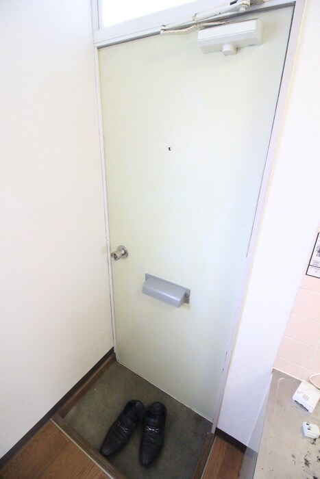 物件内観写真15　(玄関)