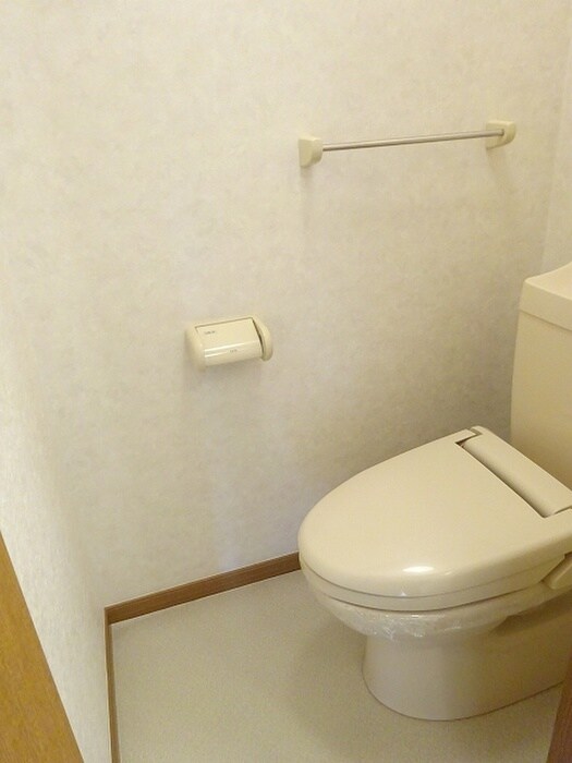 物件内観写真9　(トイレ)