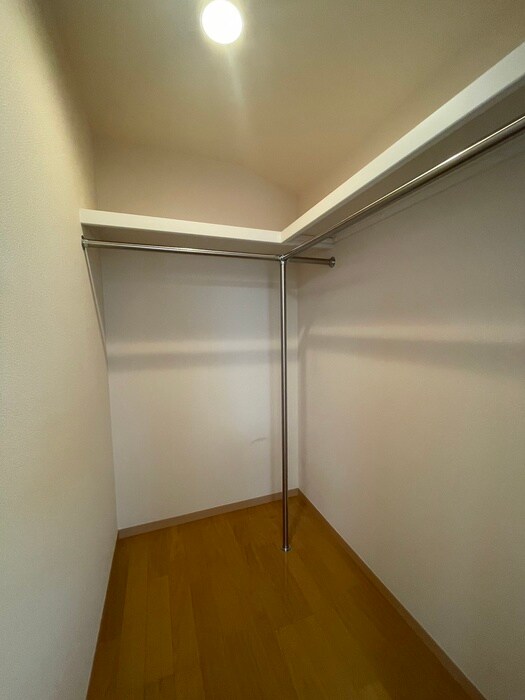 物件内観写真15　(収納)