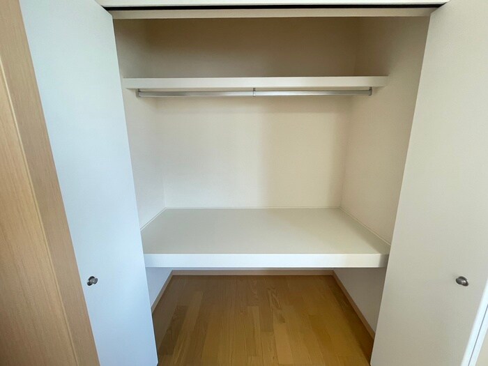 物件内観写真16　(収納)