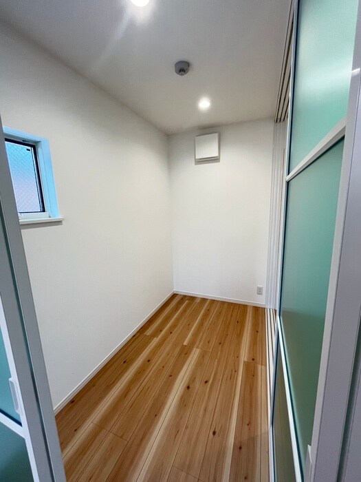 物件内観写真10　(居室)