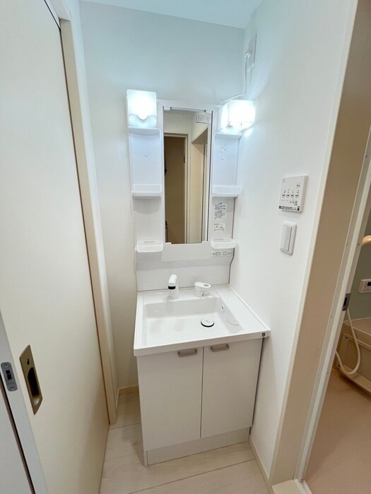 物件内観写真15　(洗面)