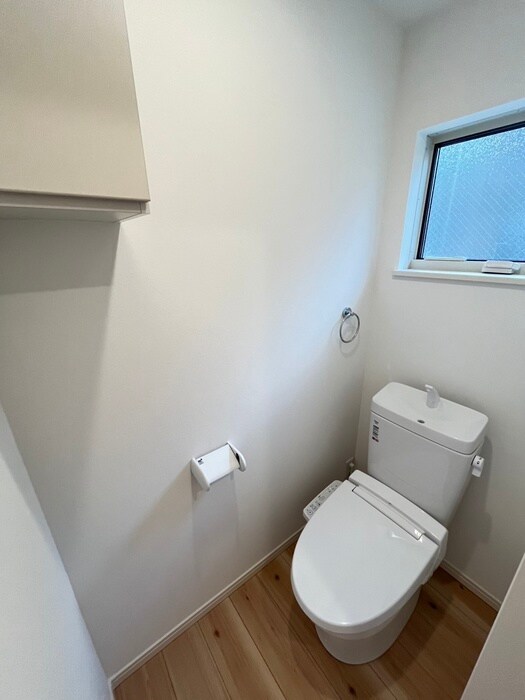 物件内観写真16　(トイレ)