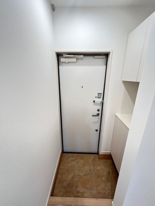 物件内観写真18　(玄関)