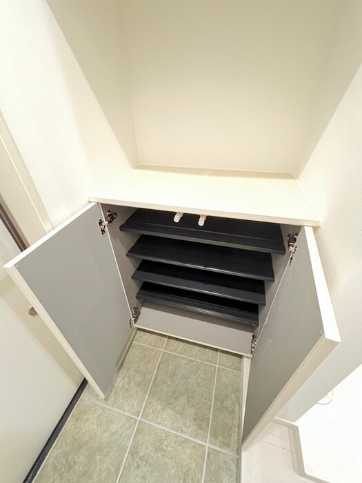 物件内観写真18　(靴箱)