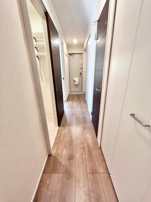 物件内観写真18　(廊下)