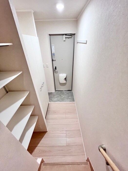 物件内観写真19　(玄関)