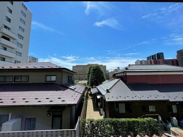 物件内観写真22　(室内からの展望)