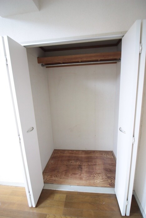 物件内観写真16　(収納)