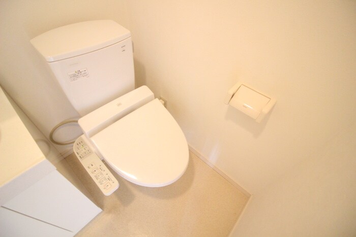 物件内観写真15　(トイレ)