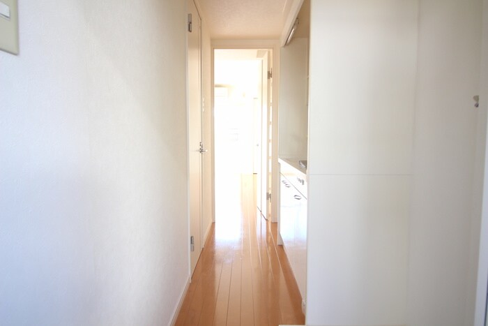 物件内観写真22　(廊下)