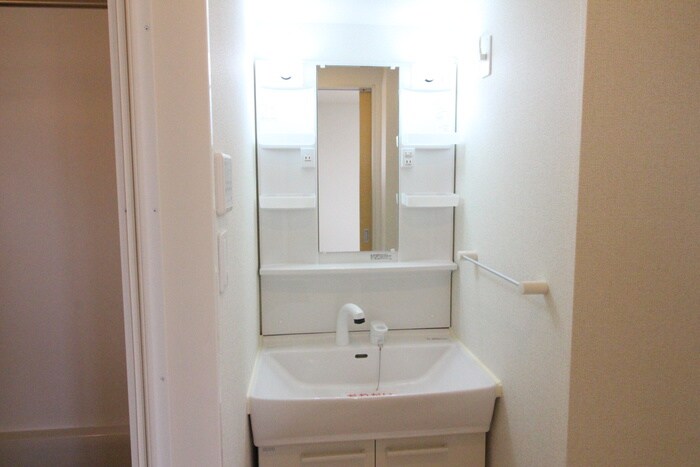 物件内観写真15　(洗面)