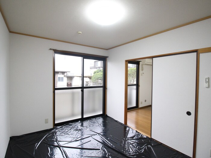 物件内観写真9　(居室)