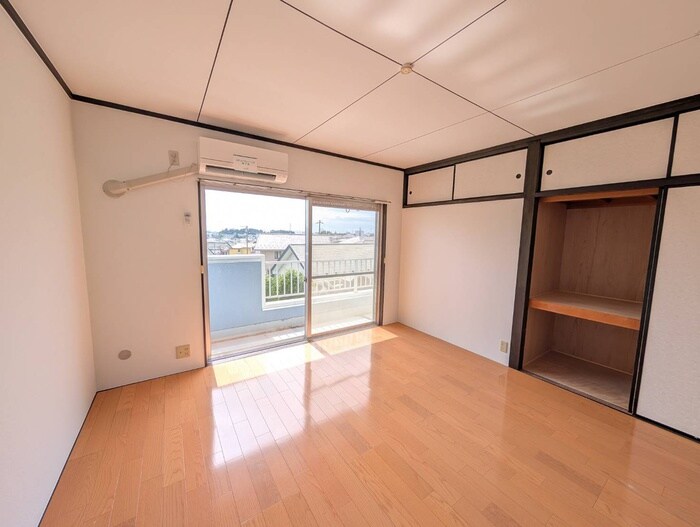 物件内観写真7　(居室)