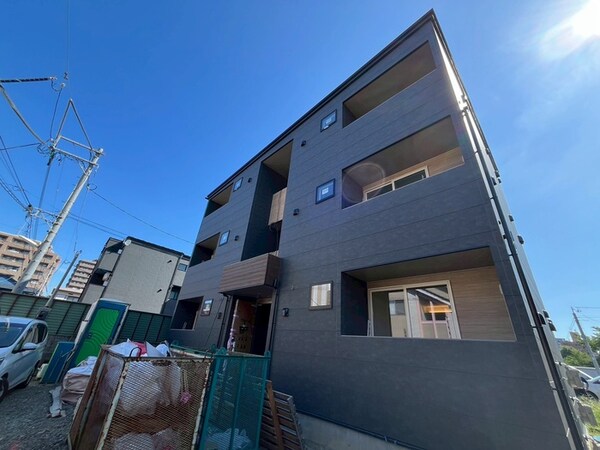 建築中