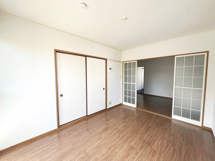 物件内観写真4　(居室)