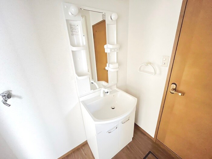 物件内観写真9　(洗面)