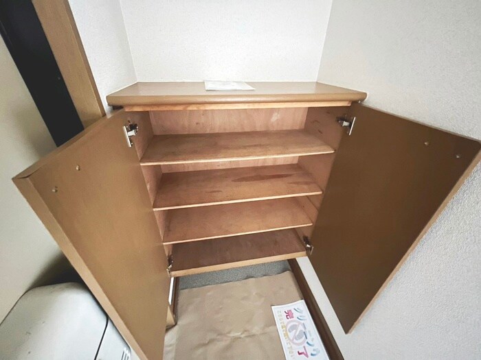 物件内観写真13　(靴箱)