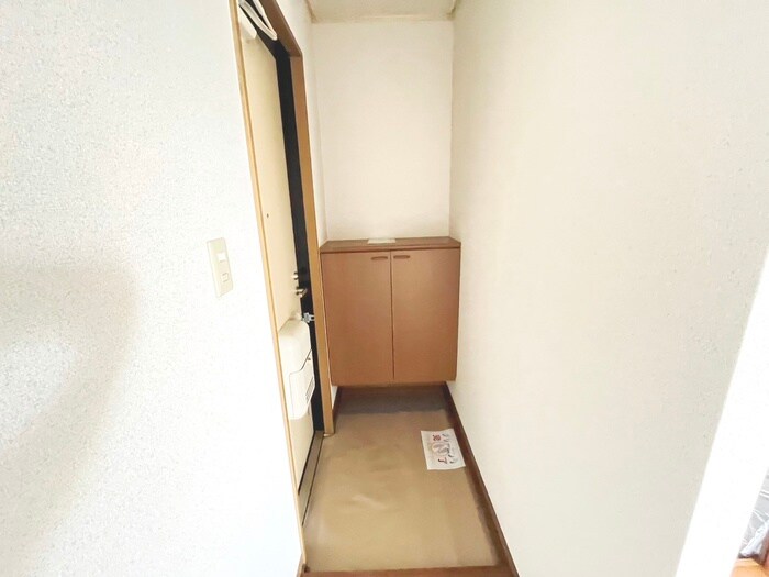 物件内観写真19　(玄関)