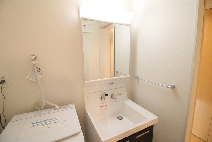 物件内観写真12　(洗面)