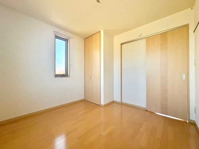 物件内観写真10　(居室)