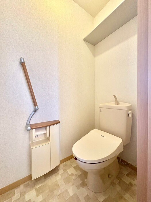 物件内観写真16　(トイレ)