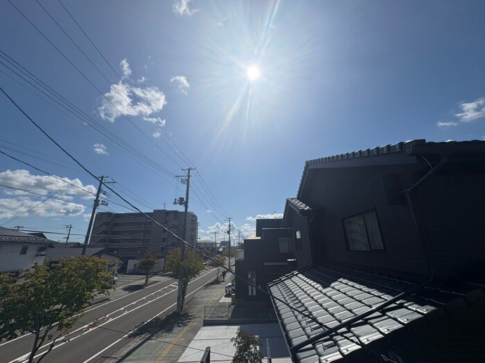 物件内観写真21　(室内からの展望)