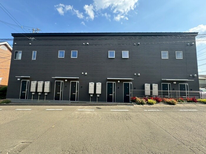 物件外観写真1　(外観写真)