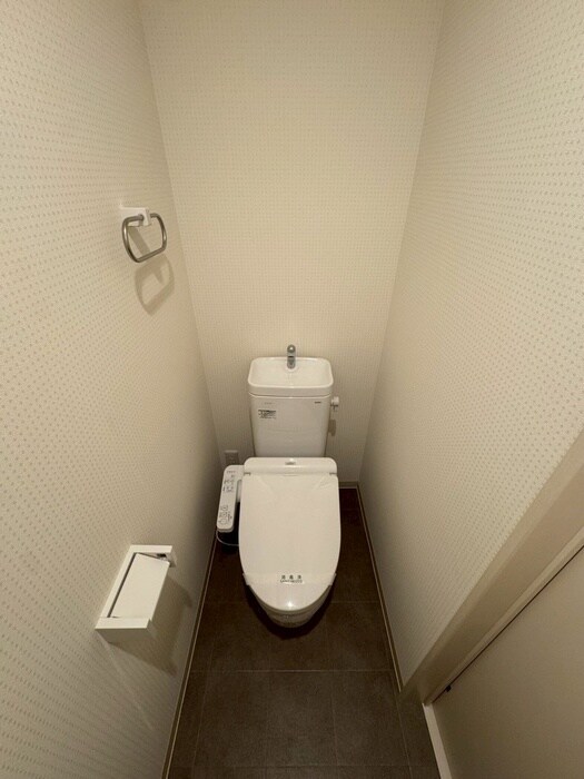 物件内観写真15　(トイレ)