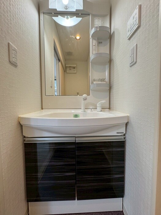 物件内観写真12　(洗面)