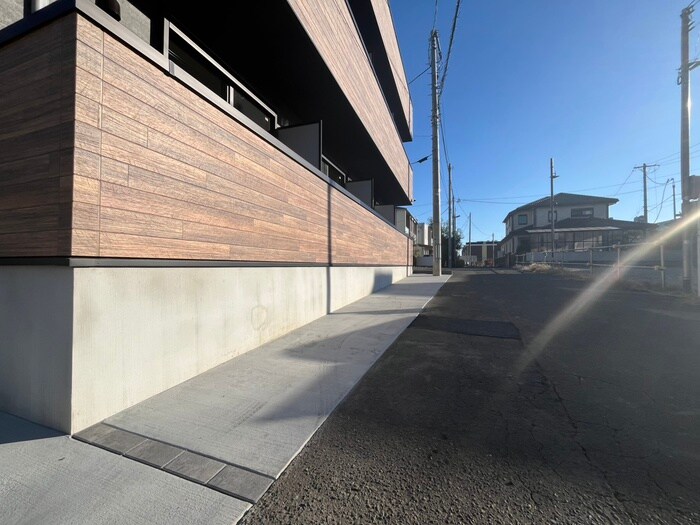 物件外観写真5　(駐輪場)