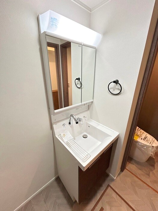 物件内観写真13　(洗面)