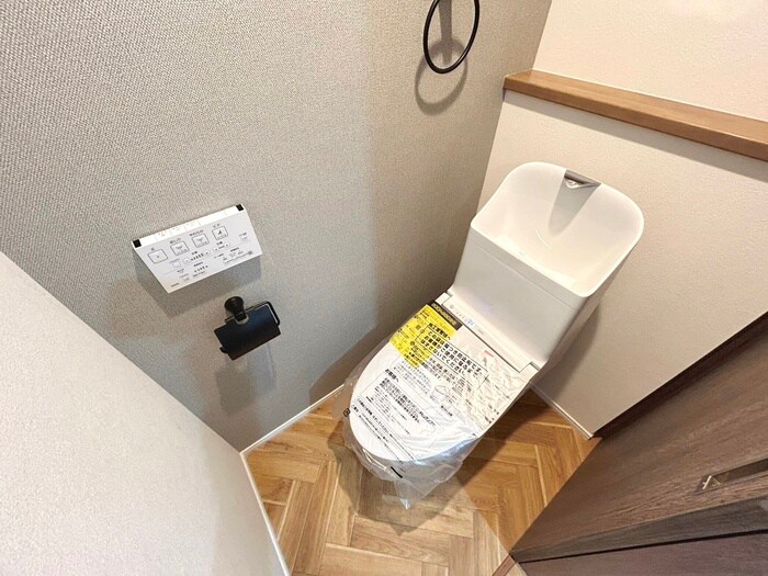 物件内観写真13　(トイレ)