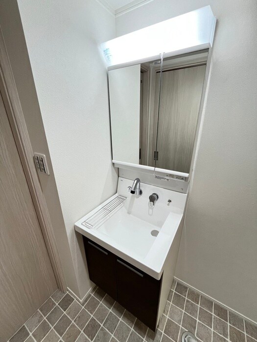 物件内観写真11　(洗面)