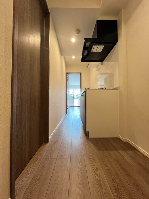 物件内観写真12　(廊下)