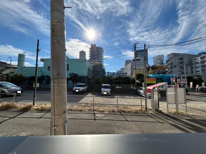 物件内観写真16　(室内からの展望)